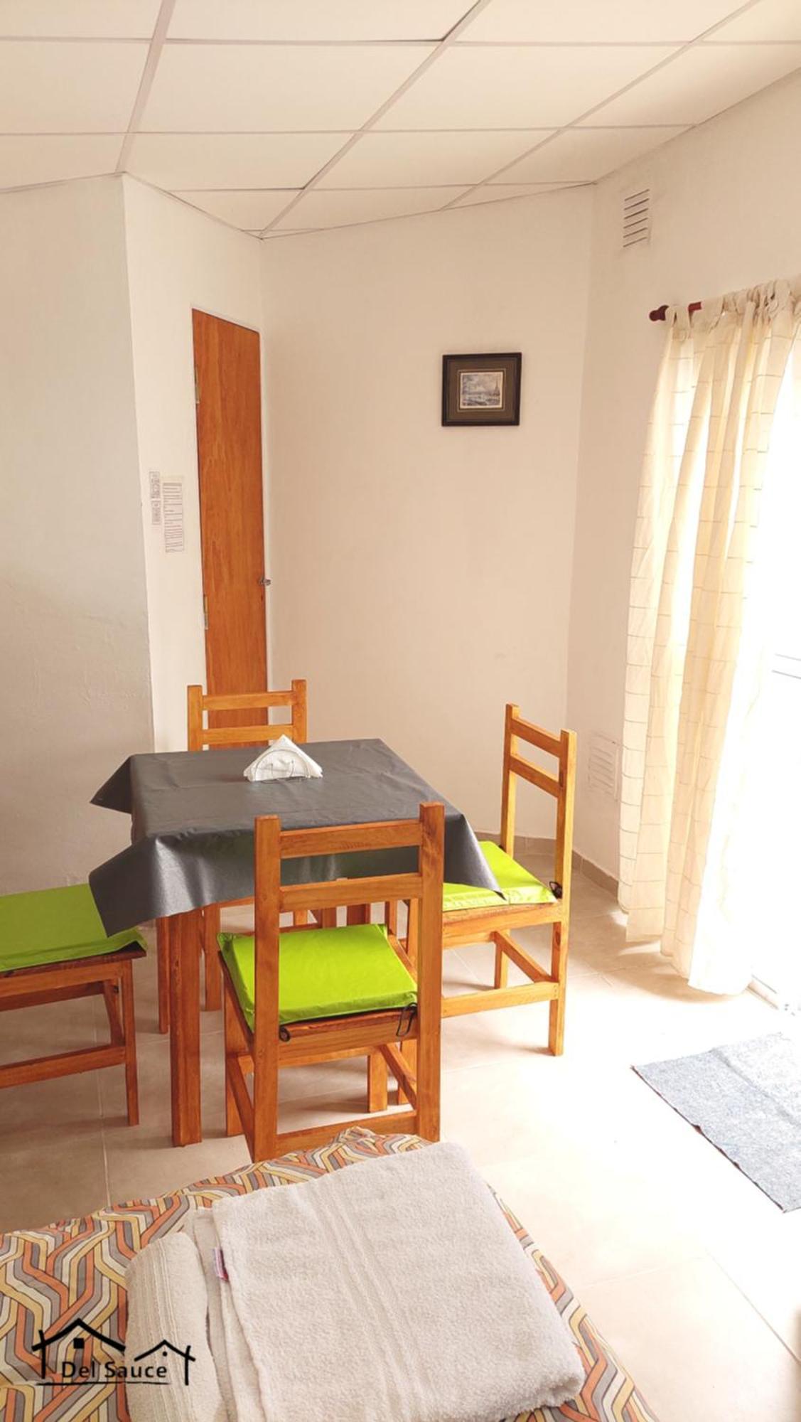Departamento Monoambiente 4 Del Sauce